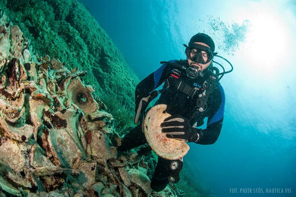 starożytny talerz odnaleziony w Adriatyku divers24.pl